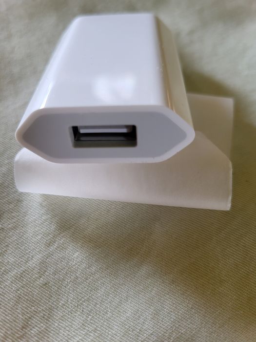 Продам новый зарядка для Apple.