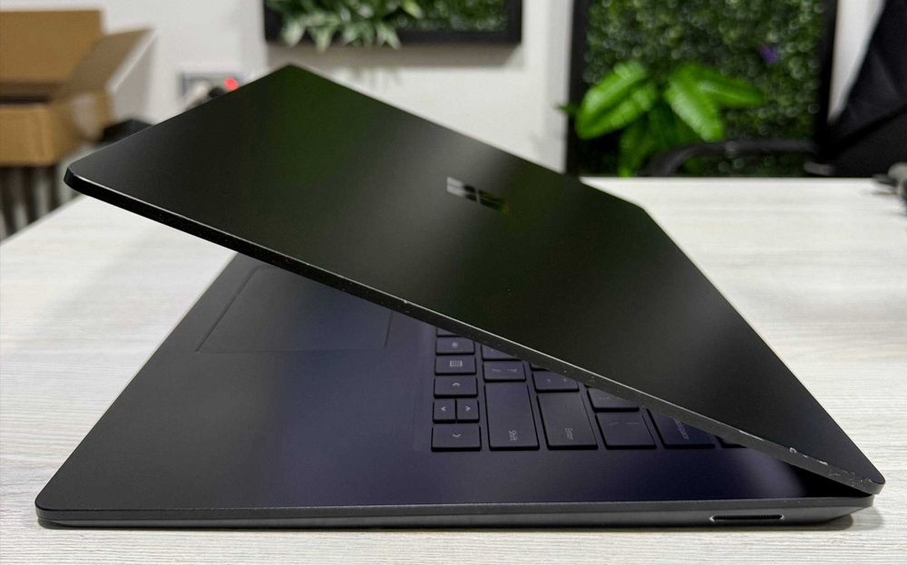 Microsoft Surface Laptop 4 15" 2,5K Сенсор Core i7-1185G7 32GB/1-TR