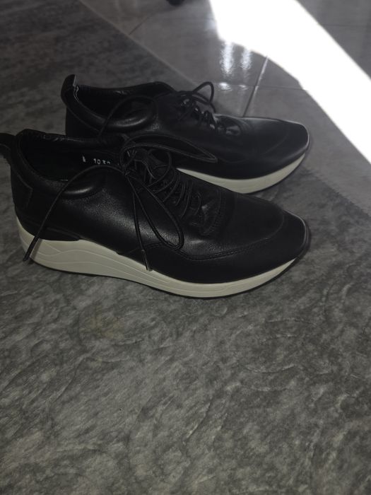 Сникърси естествена кожа