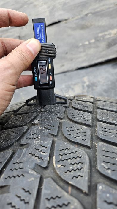 Гуми 235 60 17 бриджстоун