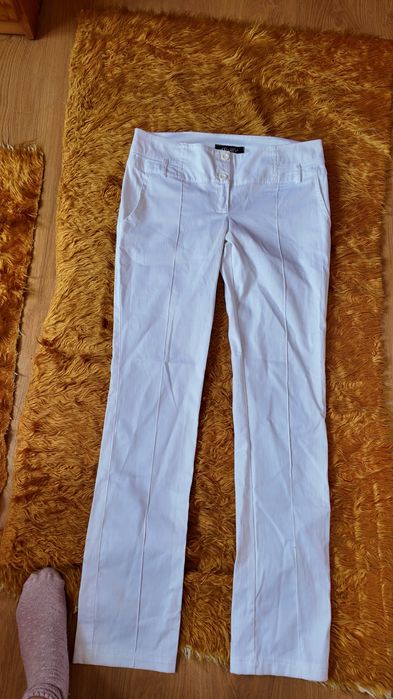 Панталони         .