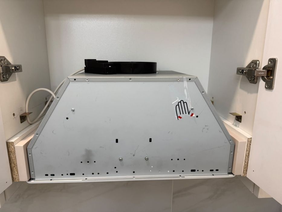 Вытяжка Electrolux LFG525W