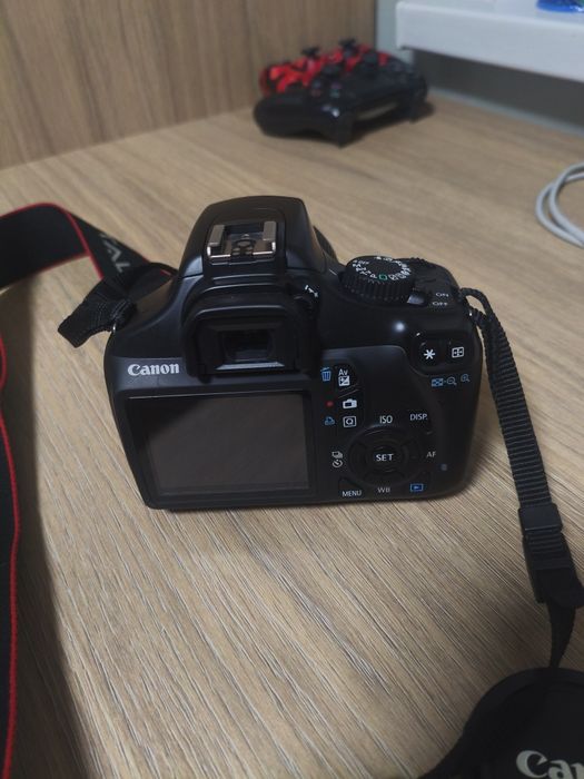 Canon eos  1100D