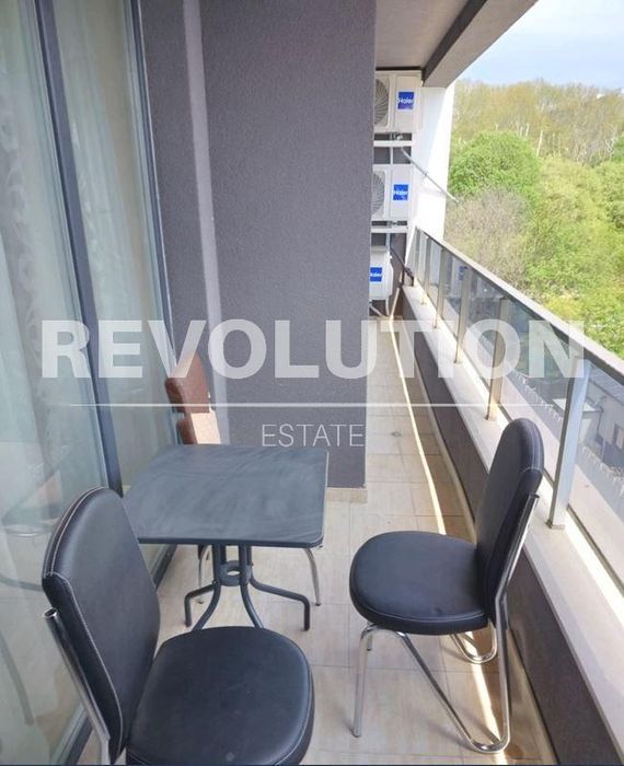 Дава се под наем Тристаен апартамент в Варна, Младост 1 - 100 кв.м за 800 € - Снимка #8