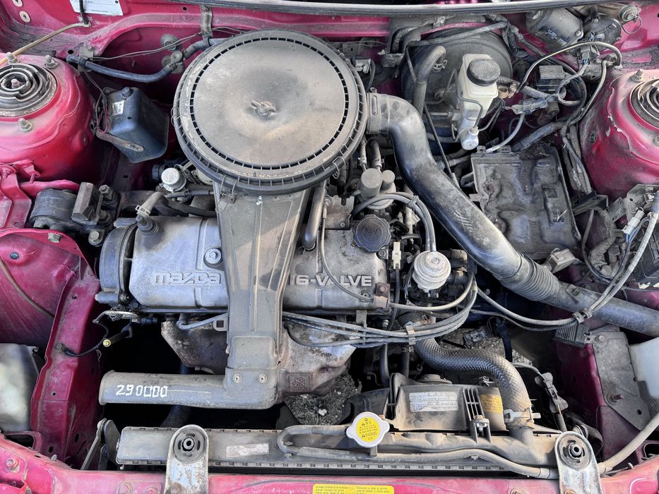 Mazda 323 f 1.6i 16v 88hp 1992г На Части
