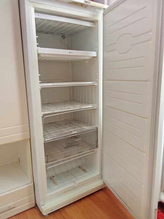 Продам морозилку