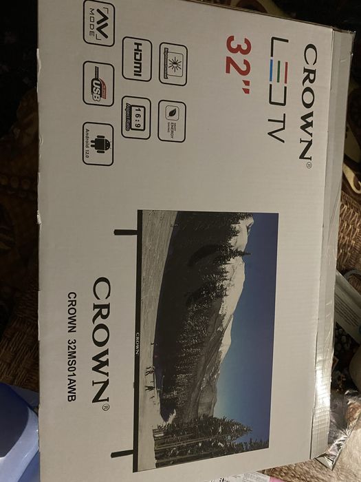 Телевизор Crown 32 (за части)