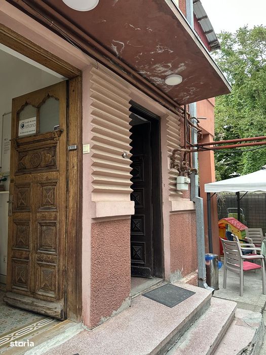 Apartament in vila interbelica, curte, strada linistita Tineretului