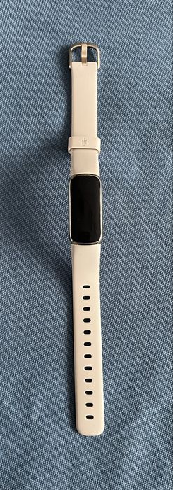 Ceas Fitbit Luxe.