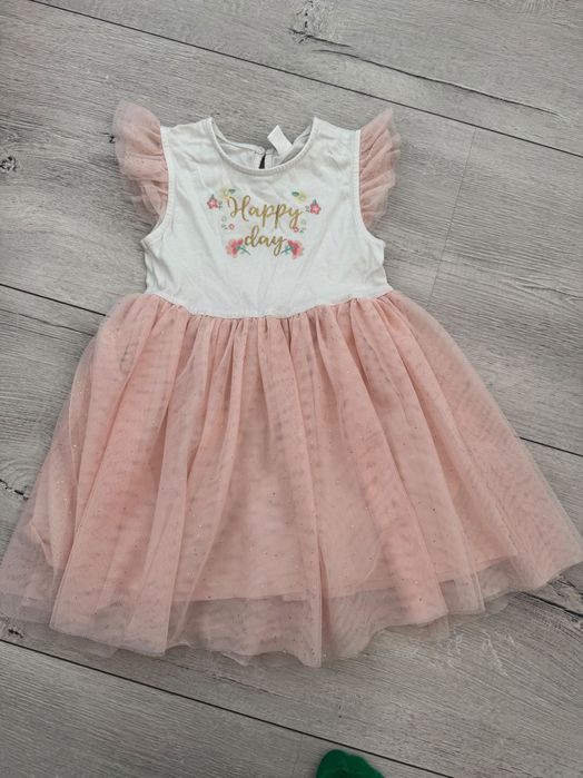 Лот детски рокли 104