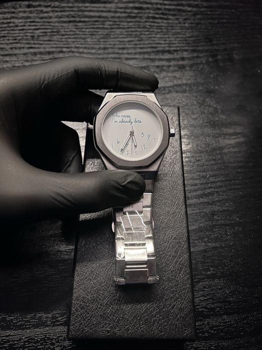 Ceas "Who cares I'm already late"