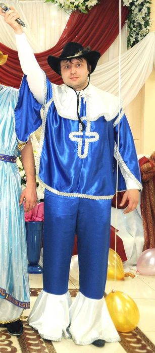 прокат карнавальных и прочих костюмов