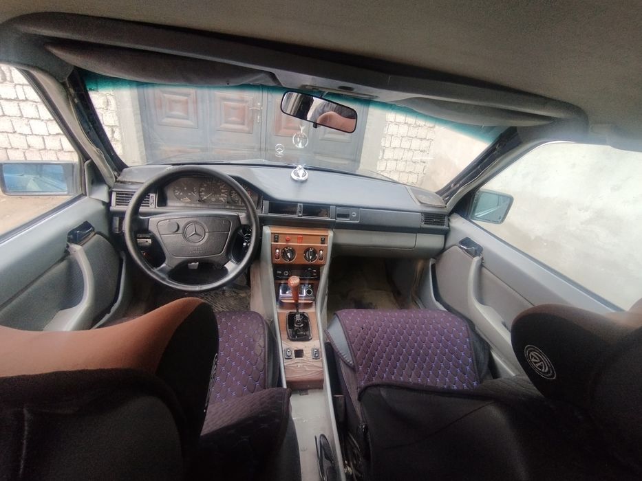 Mercedes Benz W124 Sotiladi