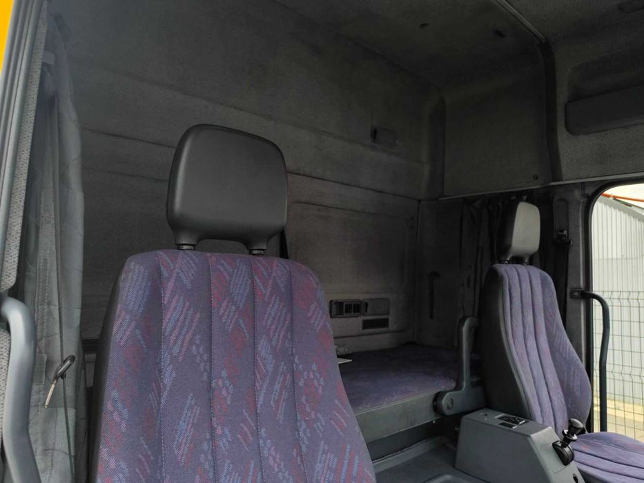 Mерцедес Atego 2000 година