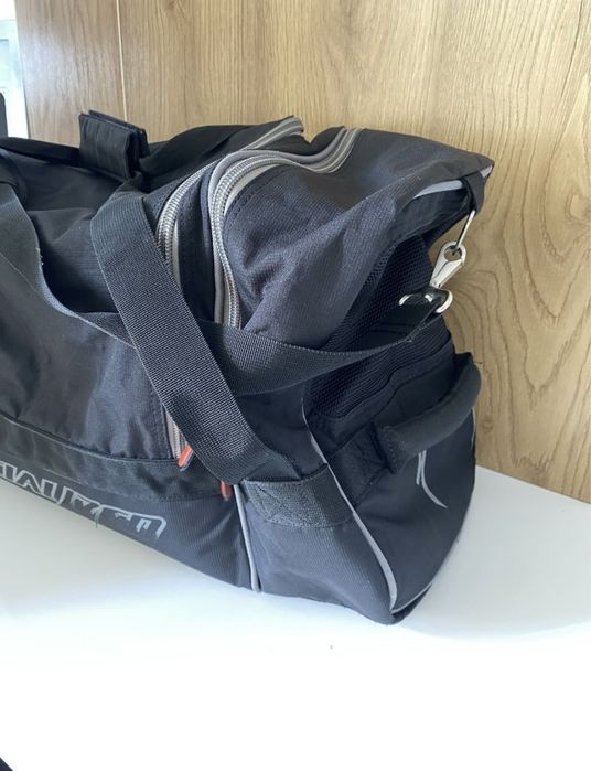 Geanta specialized transport