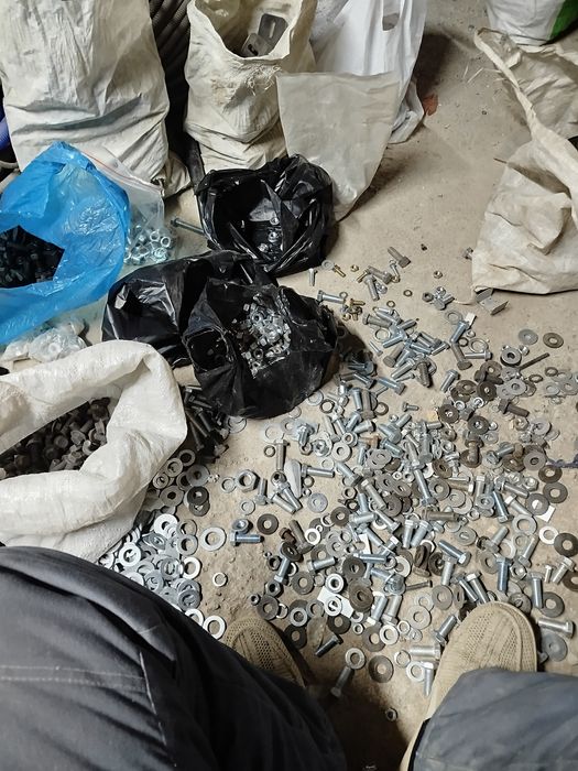 Bolt gayka shayba grabl