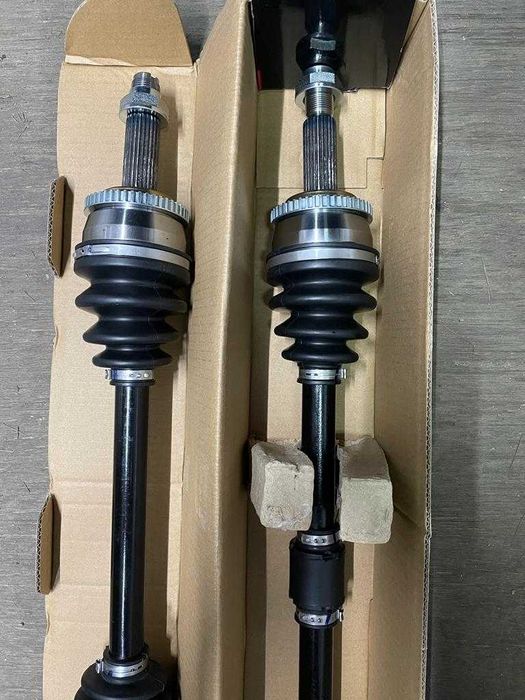 Привод в сборе на Lexus Rx330/350