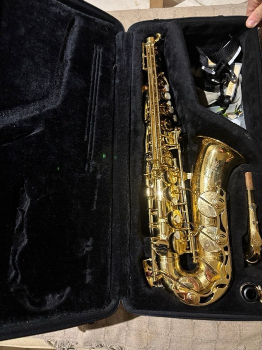 Vând saxofoane yamaha yas 280 în stare buna