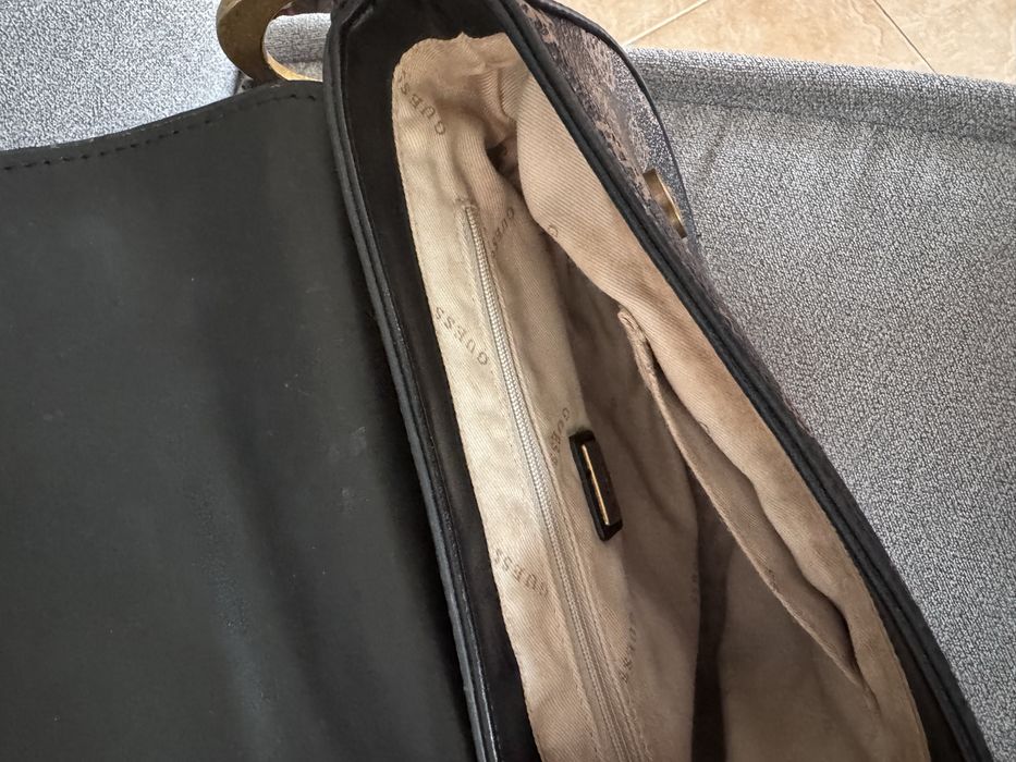 чанта Guess,страхотен модел