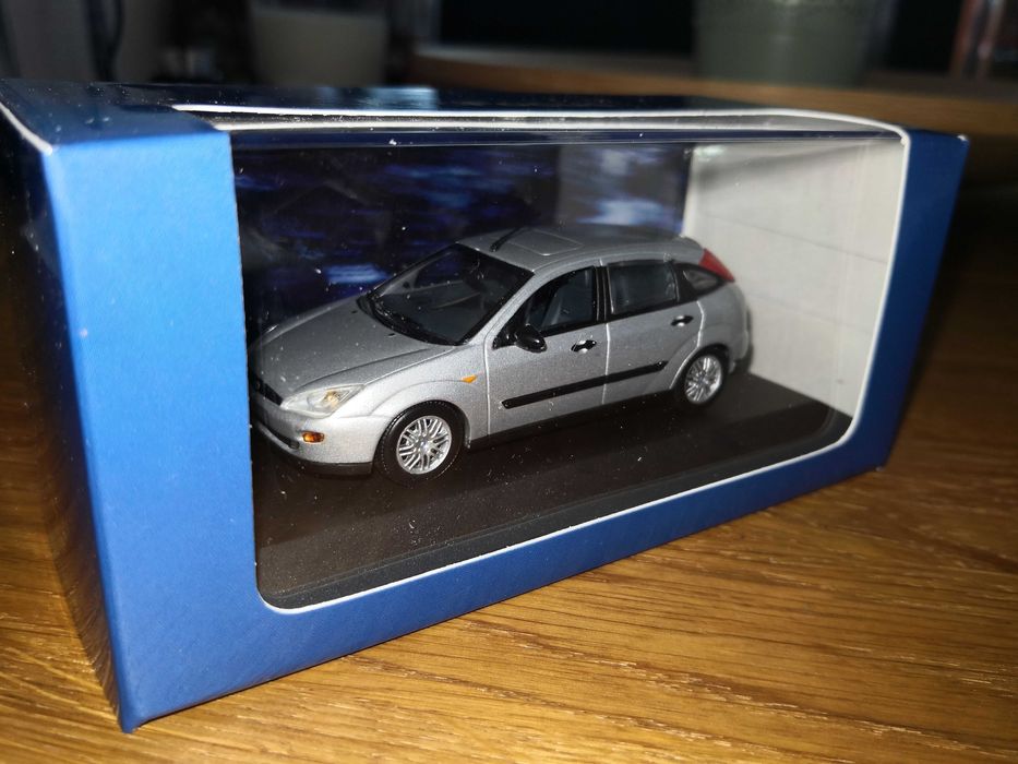 Se vinde machetă,jucarie Ford focus