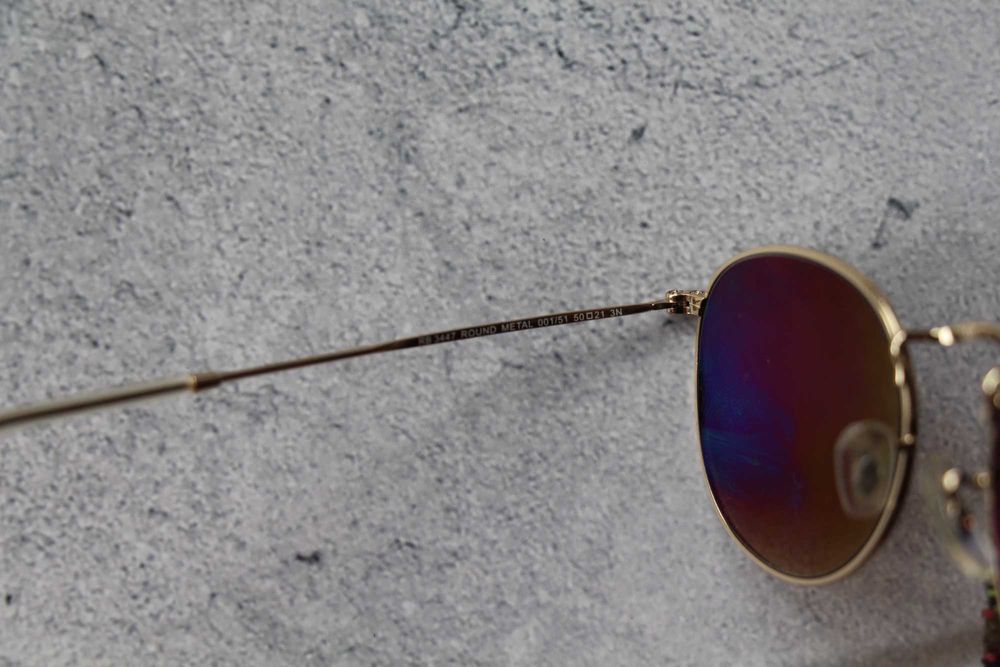 Солнцезащитные очки Ray Ban