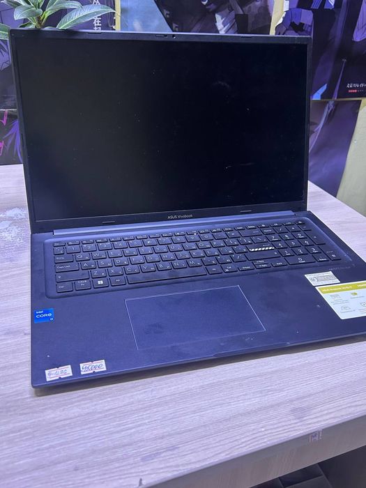 ASUS Vivobook Core i3 1215