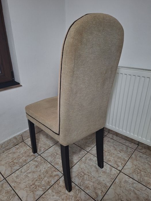 4 scaune în stare foarte bună. 219 bucata