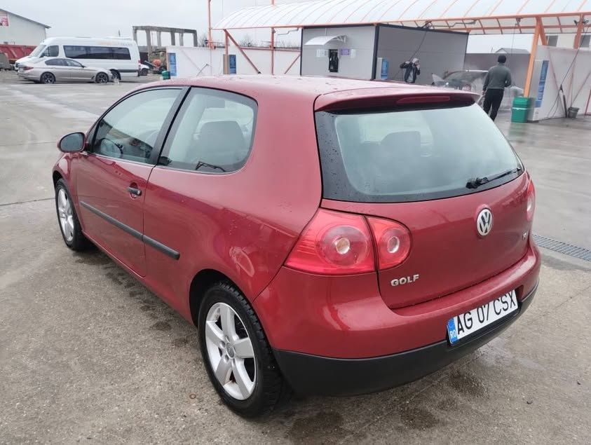 VOLKSWAGEN Golf 2004 — imagine 5