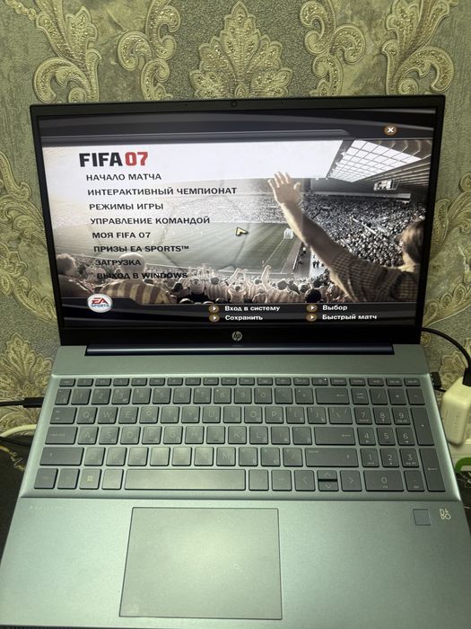 ноутбук Hp pavilon 15 Amd 5 redeon 5 pashti yangi