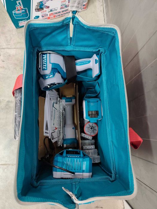 Гайковерт,перфоратор, ъглошлаиф,зарядно ,батерии-тотал