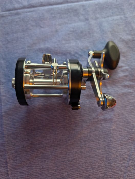 Mulinetă Abu Garcia 7000i Syncro
