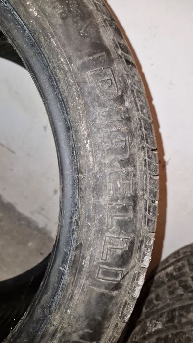Гуми Pirelli-275/40/19-2бр.