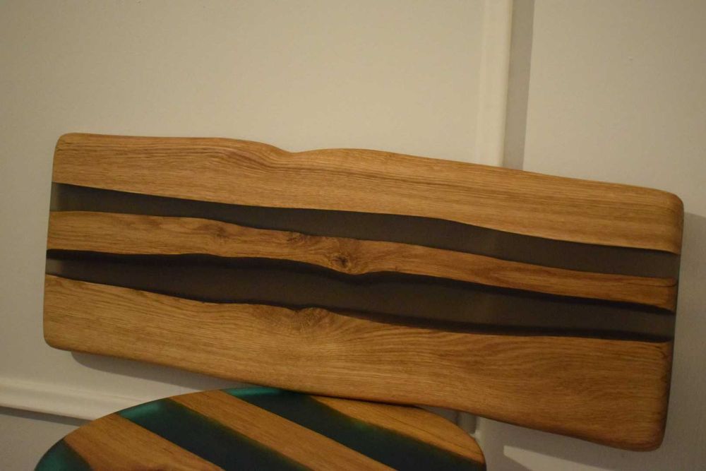 Platou din lemn de stejar si  rășină epoxidică