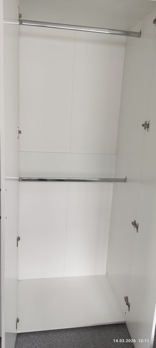 Продаётся вместительный шкаф 200×207×57