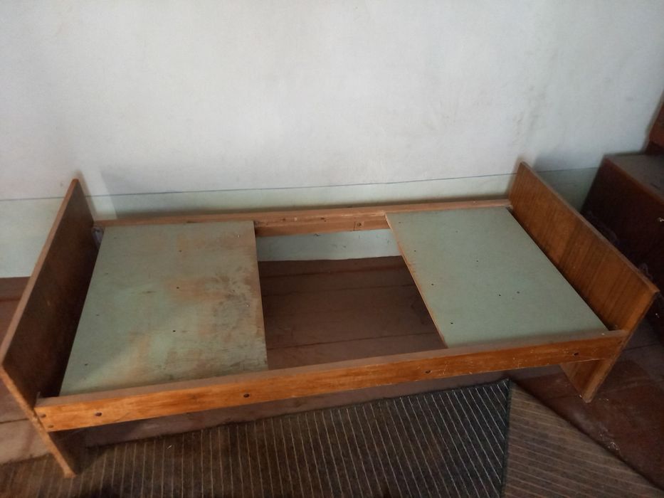 Eski mebila sotiladi