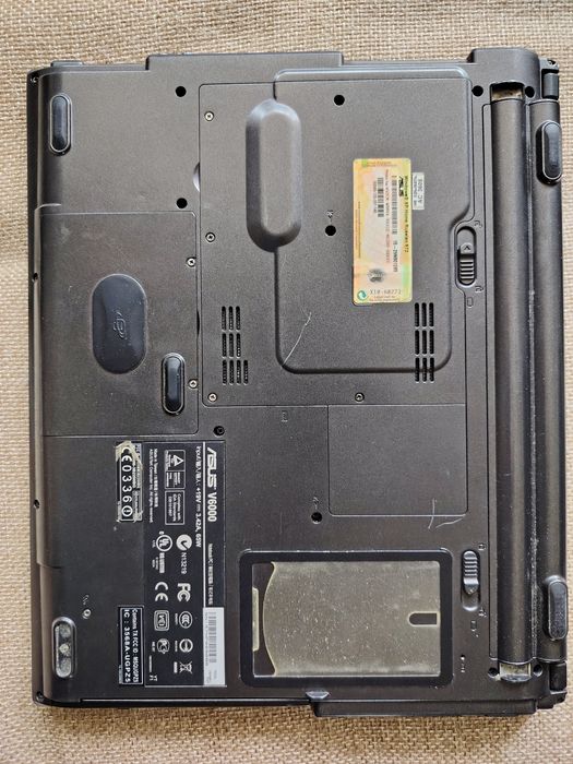 Ноутбук Asus V6000