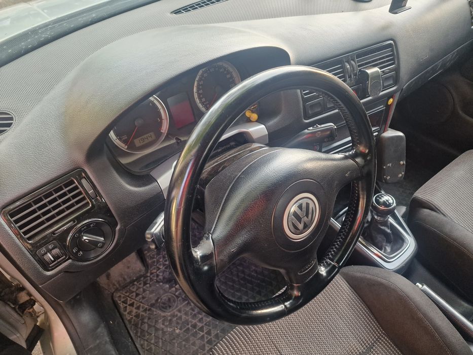 VOLKSWAGEN Golf 2003 — imagine 5