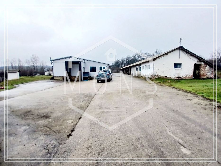 Пром. помещение в Габрово, област-с.Сенник площ 2144 цена 449000