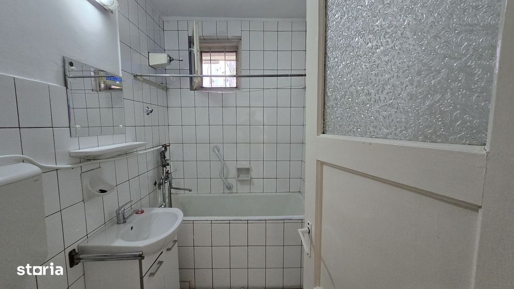 Vand apartament 2 camere in Deva, zona I. Traian, parter,