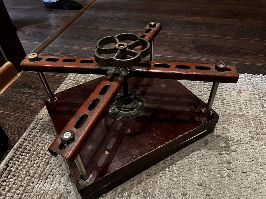 Тиски (пресс) для переплета книг