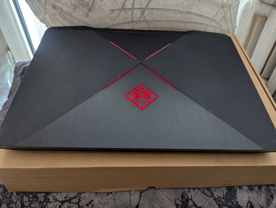 HP Omen 15/ i5 9300H+1660TI/256GB+1TB m2 SATA/16 GB DDR4