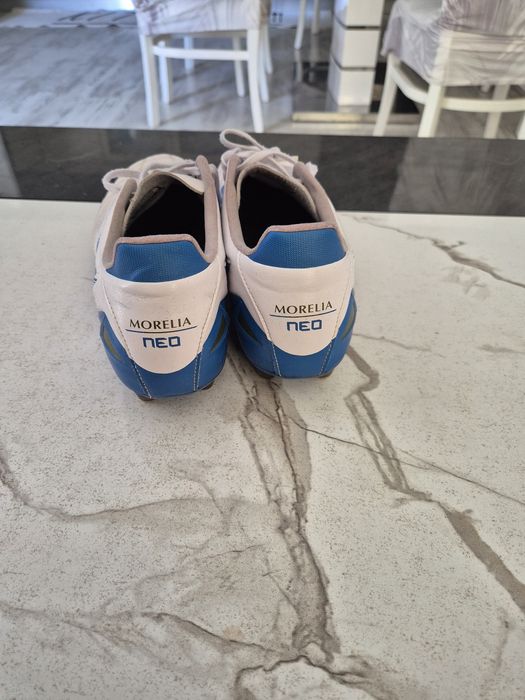 Футболни обувки калеври