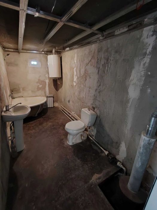 ПРОДАЁТСЯ УЮТНЫЙ УЧАСТОК
Бухарская область Каганский район Янги Хаят.