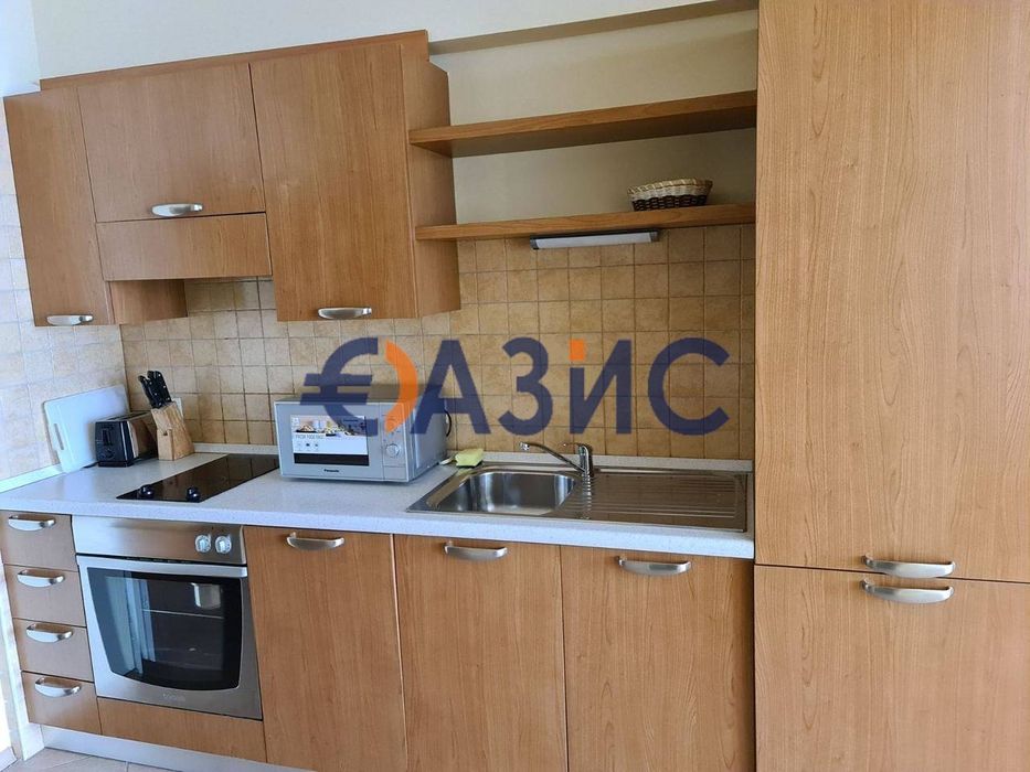 Продава се Двустаен апартамент в Поморие - 88 кв.м за 758 €/кв.м - Снимка #2