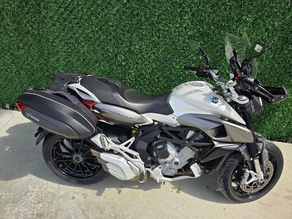 MV Augusta Stradale 800 ABS