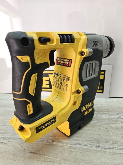 Dewalt Перфоратор DCH273 18V.