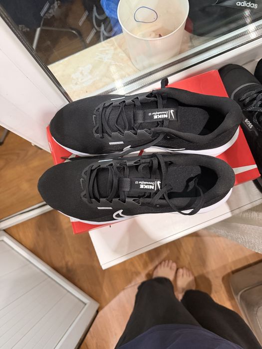 Продам кроссы Nike