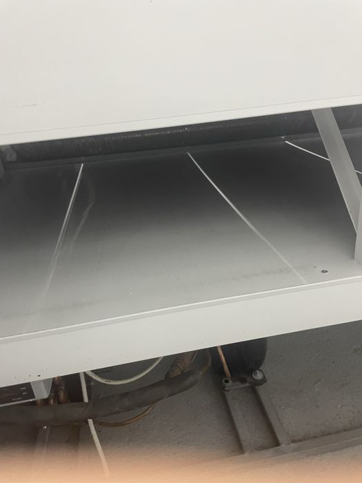 Витринный холодильник