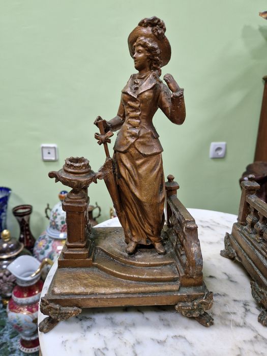 Чифт стари прекрасни антикварни бронзови фигури статуетки