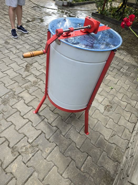 Центрофуга, вана и още неща